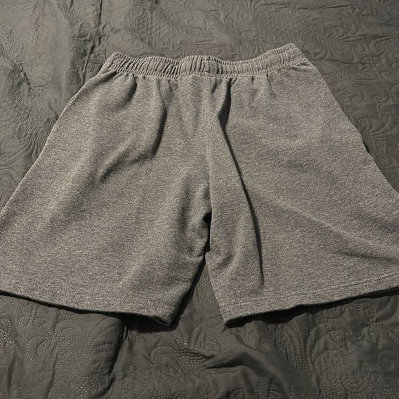 Champion UT Vols shorts - Picture 2 of 4